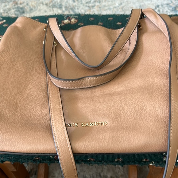 Vince Camuto all leather hand bag with detachable shoulder strap 12 x 14 - Picture 10 of 10